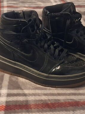 Nike Women’s Black High-Top Sneakers w/ zipper